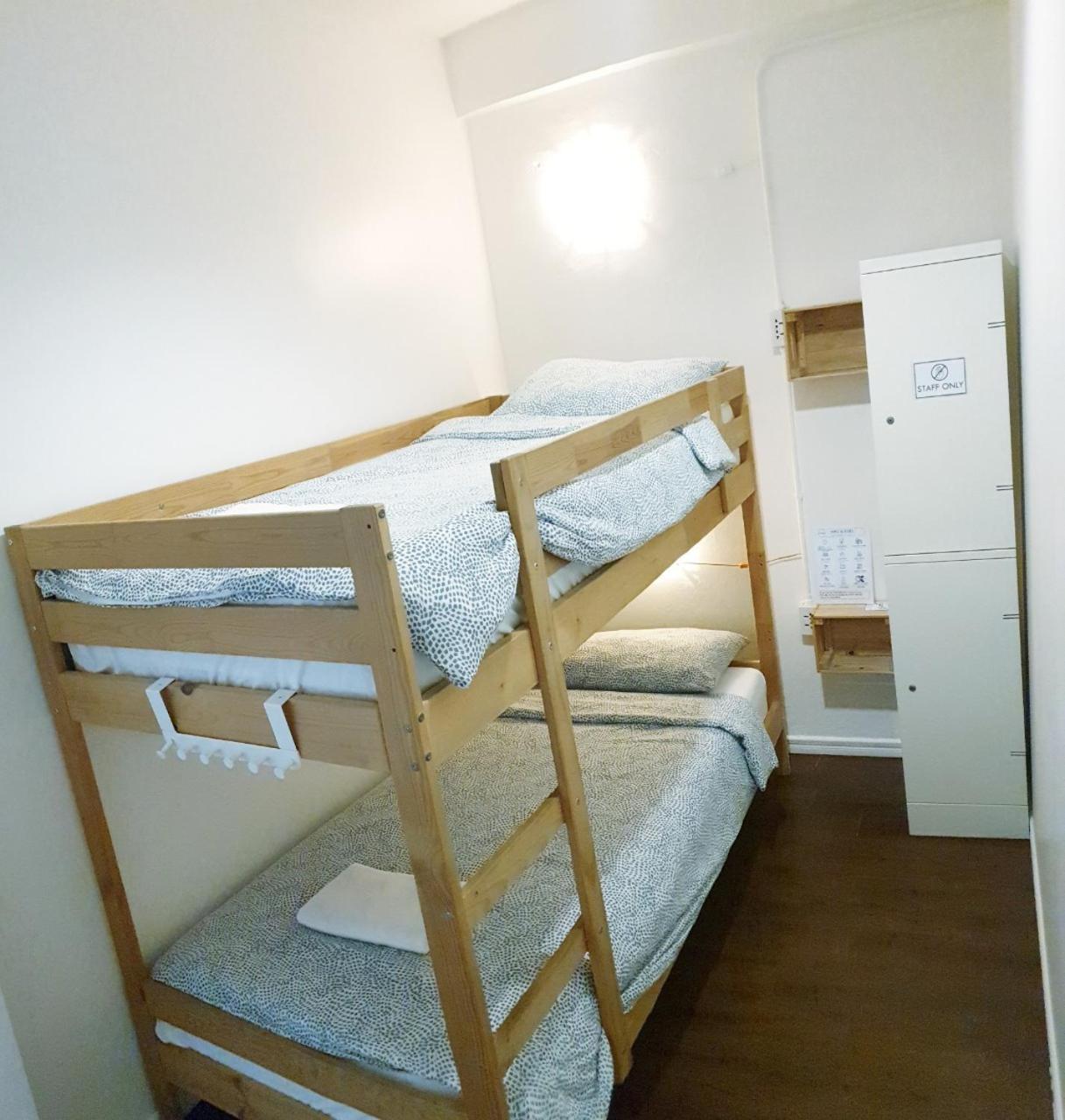 Cooper Hostel Bangkok Buitenkant foto