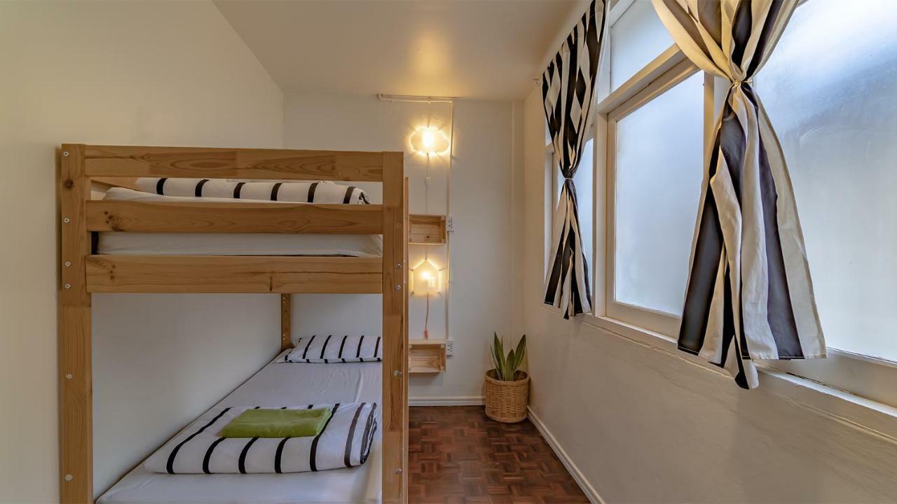Cooper Hostel Bangkok Buitenkant foto