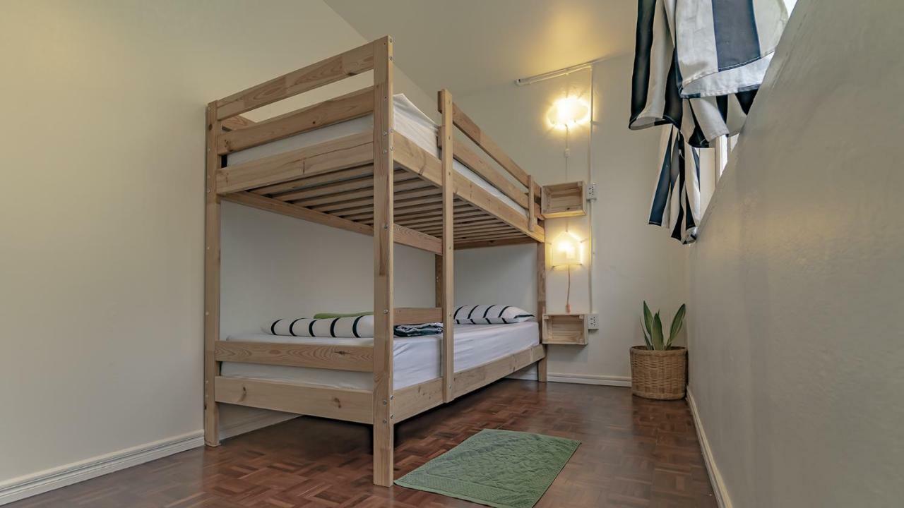 Cooper Hostel Bangkok Buitenkant foto