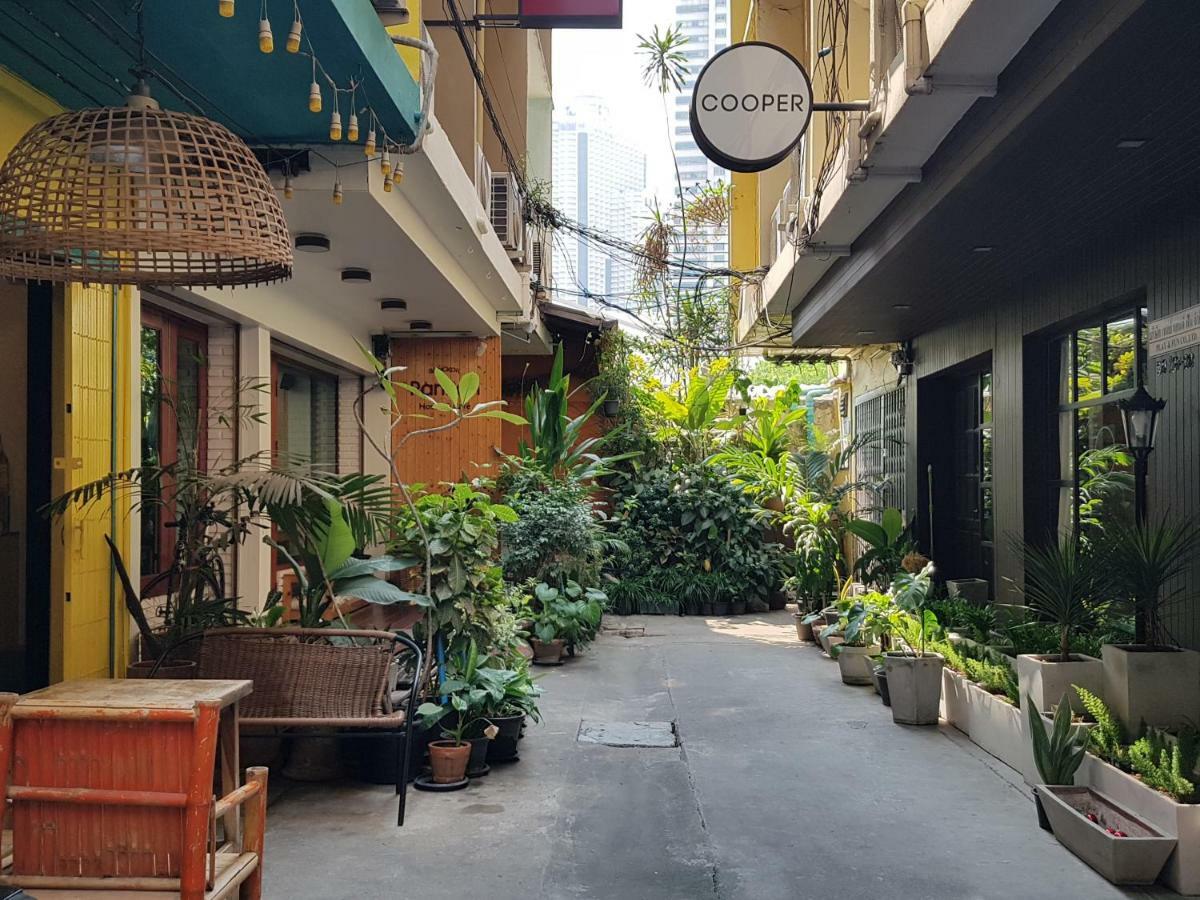Cooper Hostel Bangkok Buitenkant foto