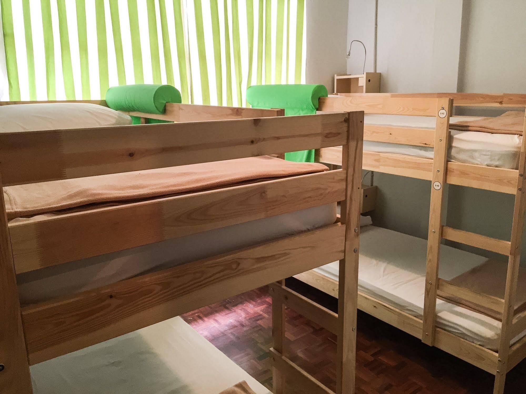 Cooper Hostel Bangkok Buitenkant foto